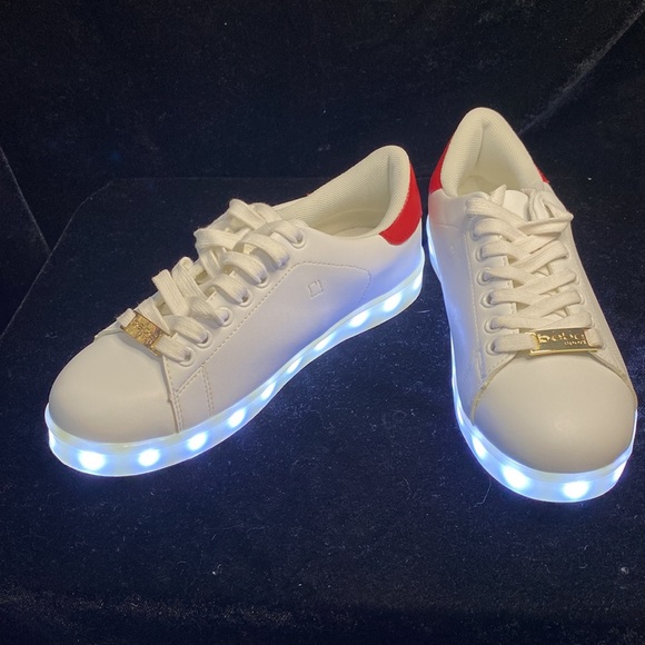Light up sneakers - Picture 3 of 9